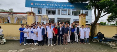 Hình ảnh chi tiết tin tức Khám bệnh, tư vấn sức khỏe, cấp phát thuốc miễn phí và tặng quà tại xã An Phú huyện Lục Yên Hình ảnh tin tức Khám bệnh, tư vấn sức khỏe, cấp phát thuốc miễn phí và tặng quà tại xã An Phú huyện Lục Yên