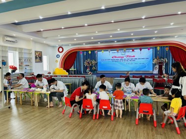 Hình ảnh chi tiết tin tức CÁC YẾU TỐ NGUY CƠ GÂY TAI NẠN THƯƠNG TÍCH TRẺ EM Hình ảnh tin tức CÁC YẾU TỐ NGUY CƠ GÂY TAI NẠN THƯƠNG TÍCH TRẺ EM