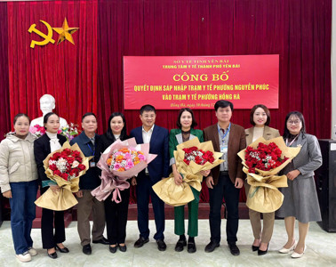 Hình ảnh chi tiết tin tức Công bố Quyết định sáp nhập Trạm Y tế phường Nguyễn Phúc vào Trạm Y tế phường Hồng Hà Hình ảnh tin tức Công bố Quyết định sáp nhập Trạm Y tế phường Nguyễn Phúc vào Trạm Y tế phường Hồng Hà
