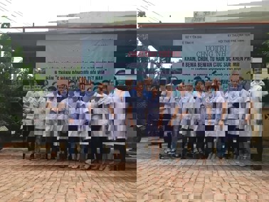 Hình ảnh chi tiết tin tức Khám chữa bệnh, tư vấn miễn phí cho người cao tuổi tại xã Tân Thịnh nhân ‛‛Tháng hành động vì người cao tuổi Việt Nam” năm 2020 Hình ảnh tin tức Khám chữa bệnh, tư vấn miễn phí cho người cao tuổi tại xã Tân Thịnh nhân ‛‛Tháng hành động vì người cao tuổi Việt Nam” năm 2020