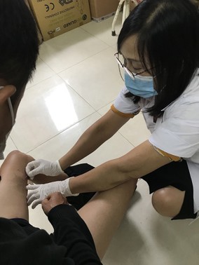 Hình ảnh chi tiết tin tức Hay ăn gỏi cá, giun rồng ký sinh trong đùi người đàn ông Hình ảnh tin tức Hay ăn gỏi cá, giun rồng ký sinh trong đùi người đàn ông