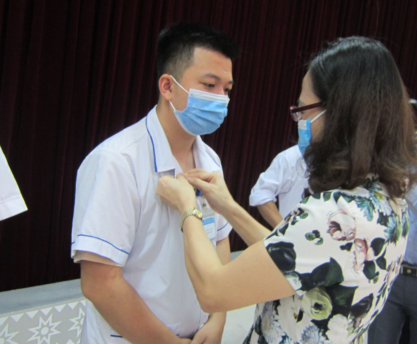 Trung tâm Y tế thành phố Yên Bái cử cán bộ hỗ trợ tỉnh Bắc Ninh phòng chống dịch bệnh Covid – 19.