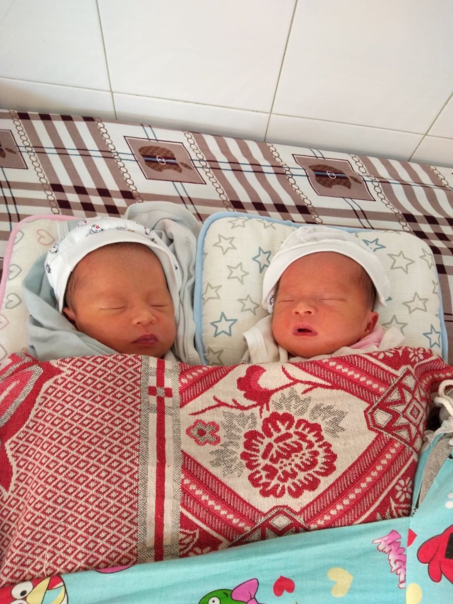 Chào đón 2 thiên thần sinh đôi đáng yêu, khỏe mạnh tại Khoa Chăm sóc sức khỏe sinh sản – Trung tâm Y tế thành phố Yên Bái.