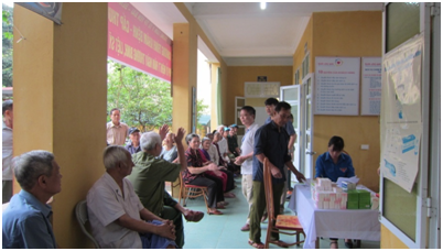 Khám và cấp thuốc miễn phí cho đối tượng chính sách thuộc xã Tân Thịnh