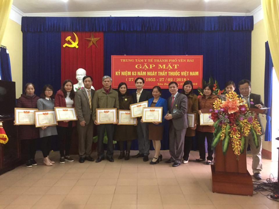 Trung tâm Y tế thành phố gặp mặt kỷ niệm 63 năm ngày Thầy thuốc Việt Nam