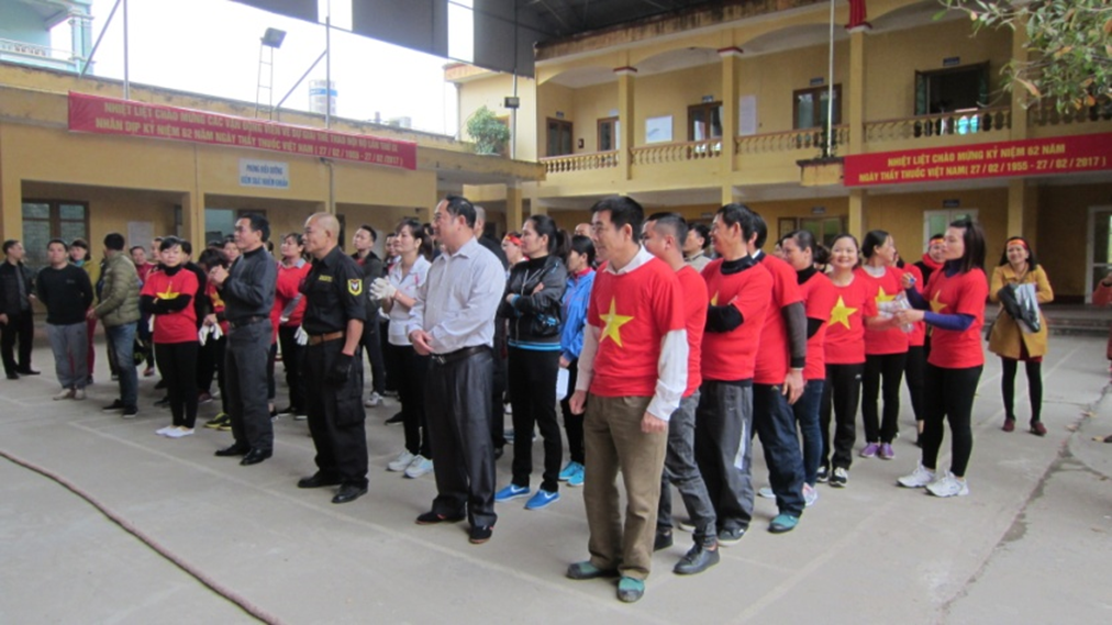Trung tâm Y tế thành  phố tổ chức hội thi thể thao nội bộ và mít tinh kỷ niệm ngày thầy thuốc Việt Nam (27/2/1955-27/2/2017)
