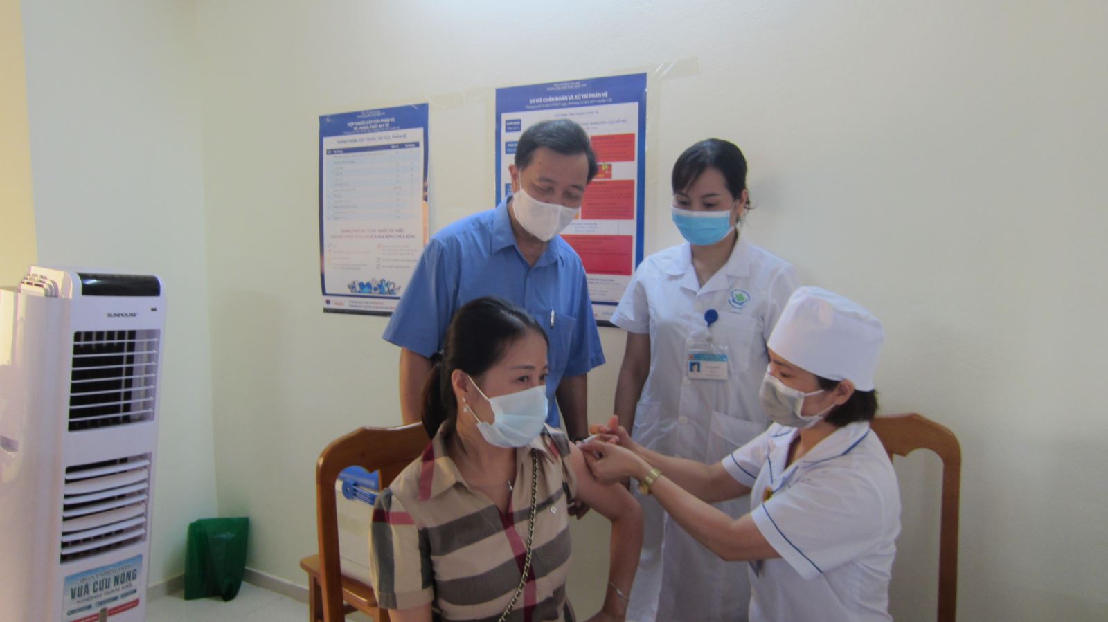 6.175 liều vắc xin phòng COVID – 19 được tiêm trong Chiến dịch đợt 1 của Trung tâm Y tế thành phố Yên Bái.