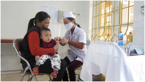 Trung tâm Y tế thành phố Yên Bái triển khai chiến dịch tiêm bổ sung vắc xin Sởi – Rubella cho trẻ từ 01 đến 5 tuổi trên địa bàn thành phố Yên Bái năm 2018